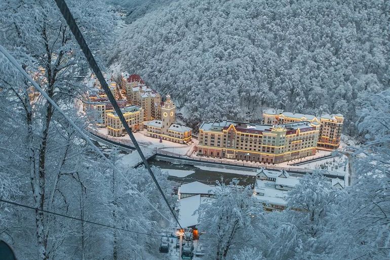 Роза Хутор 2023 новый год в Роза Хутор